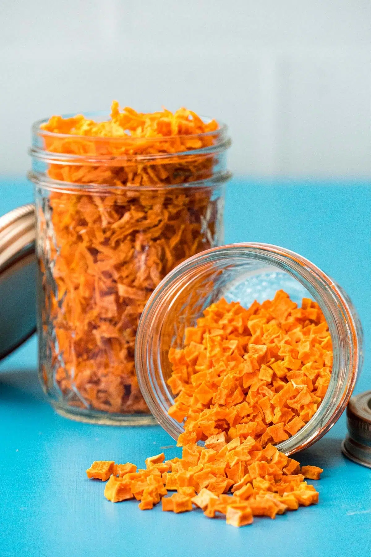 Dehydrated sweet potatoes in glass jars