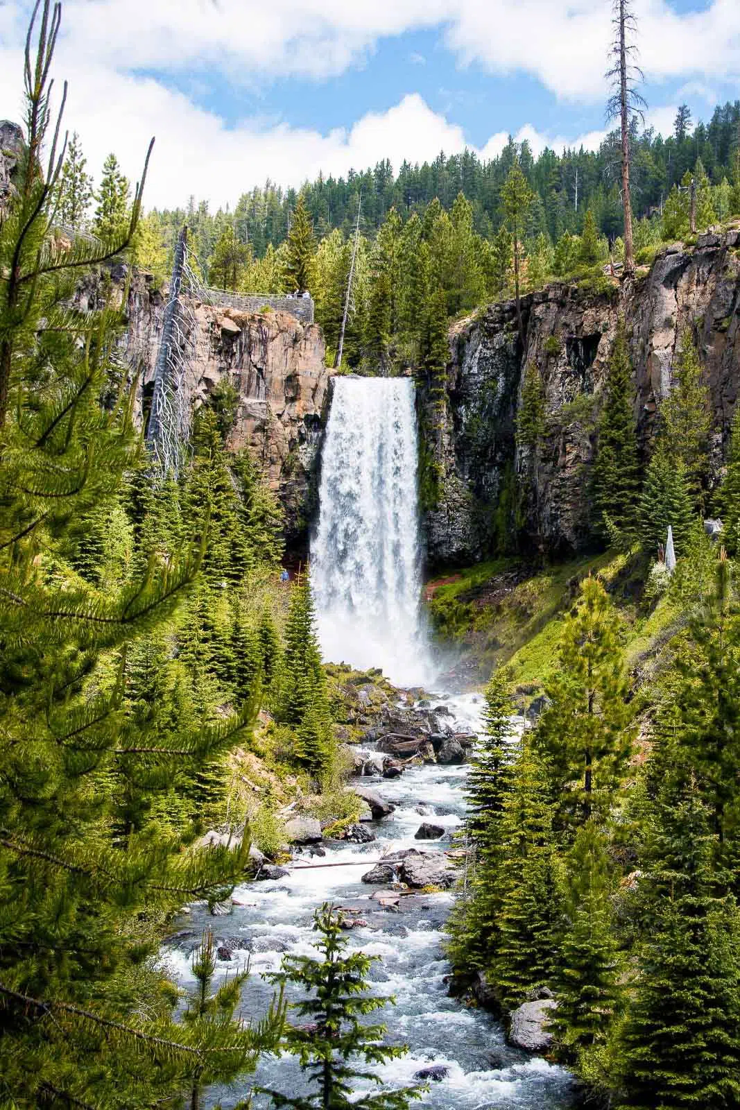 Tumalo Falls with a cloudy sky